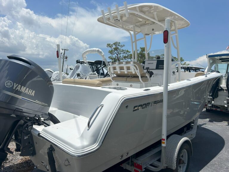 2016 Sportsman Open 232 Center Console