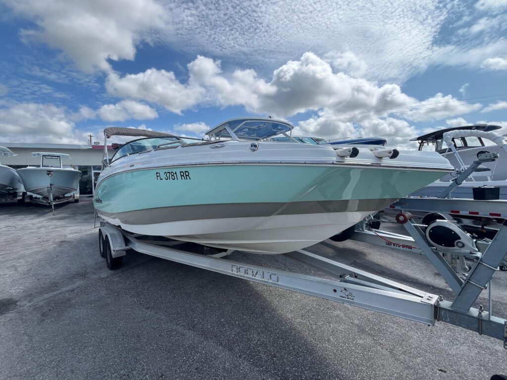 2018 NauticStar 243DC Sport Deck