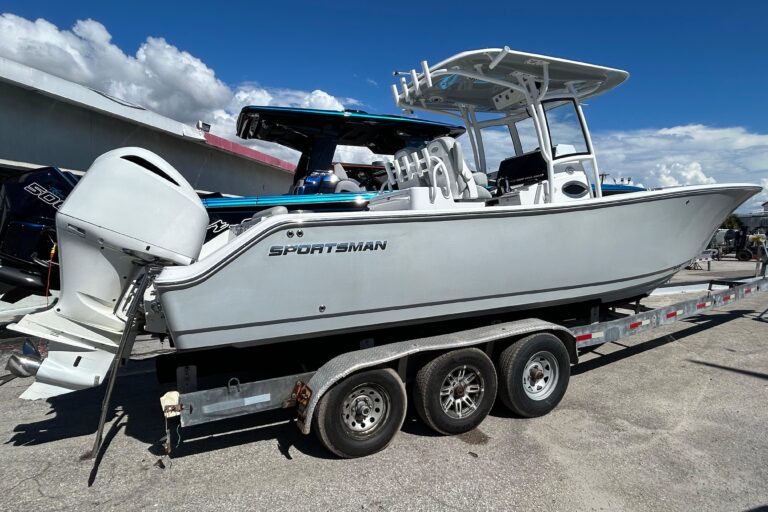 2019 Sportsman Open 282 Center Console