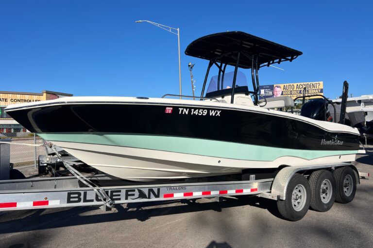 2021 NauticStar 231 Hybrid