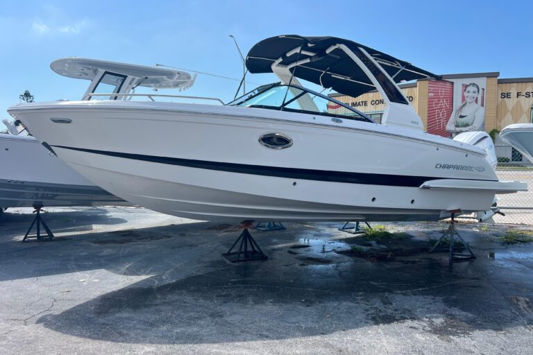 2025 Chaparral 270 OSX