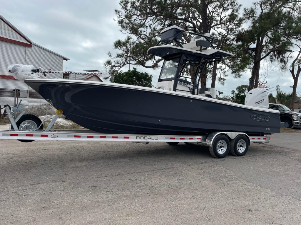 2025 Robalo 266 Cayman SD