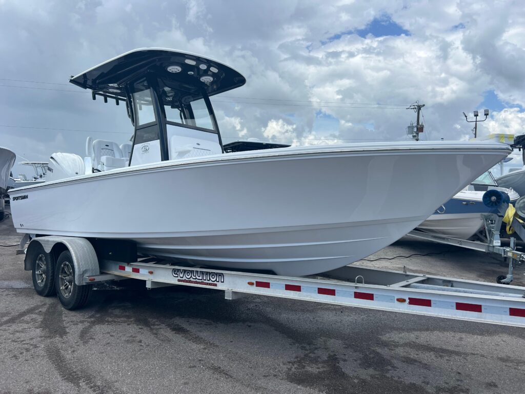 2025 Sportsman Masters 247OE Bay Boat