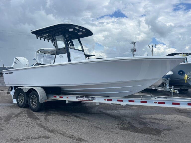 2025 Sportsman Masters 247OE Bay Boat