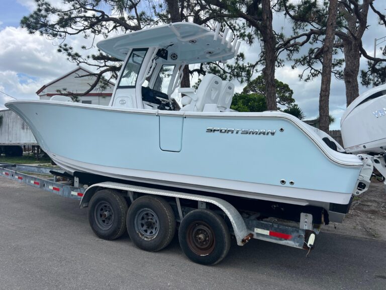 2025 Sportsman Open 262 Center Console