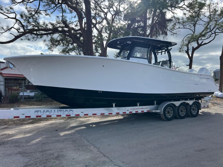 2025 Sportsman Open 322 Center Console