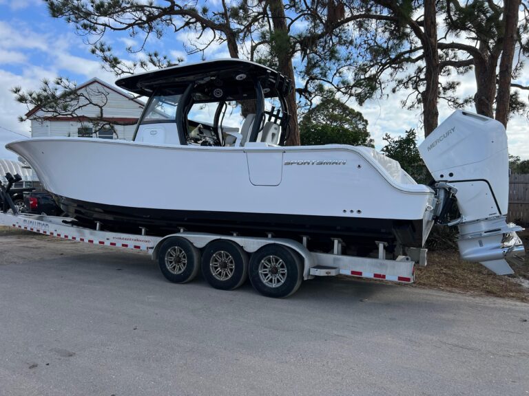 2025 Sportsman Open 322 Center Console