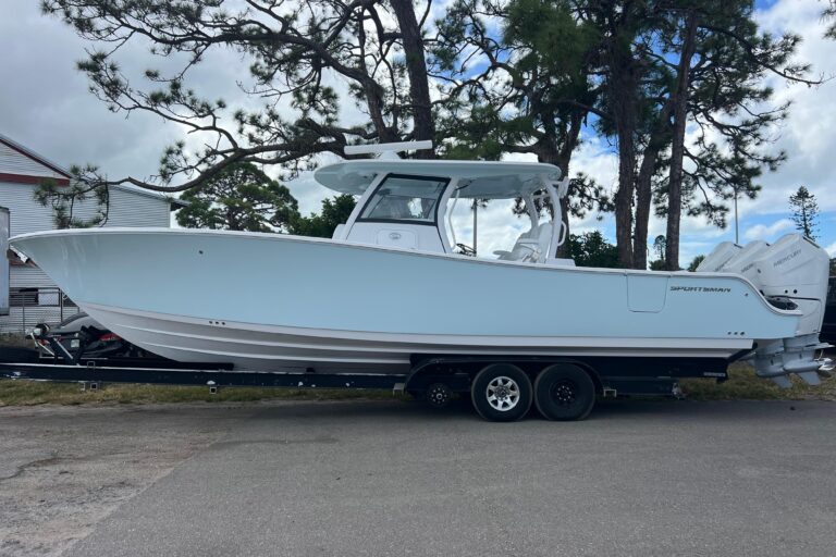 2026 Sportsman Open 352 Center Console