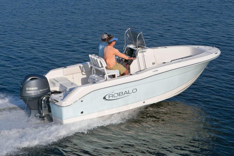 2024 Robalo R180 Center Console