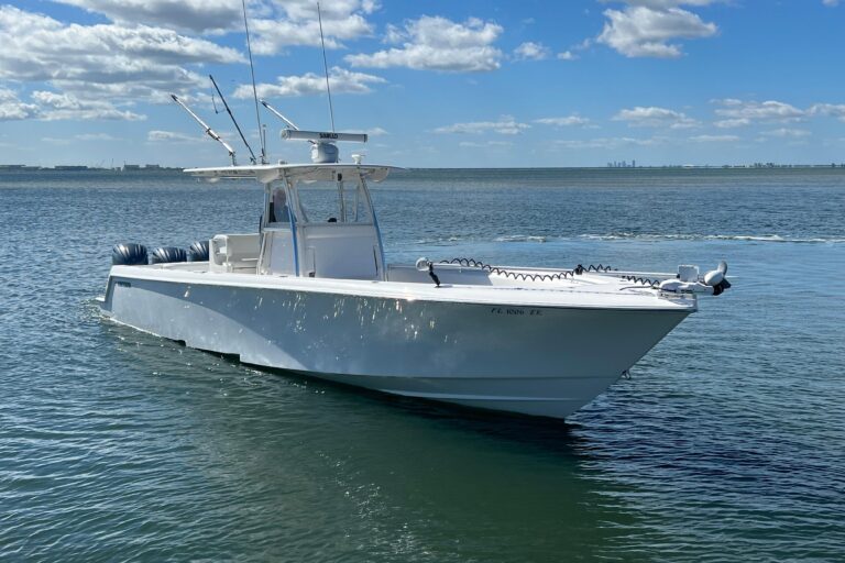 2023 Contender 39 ST