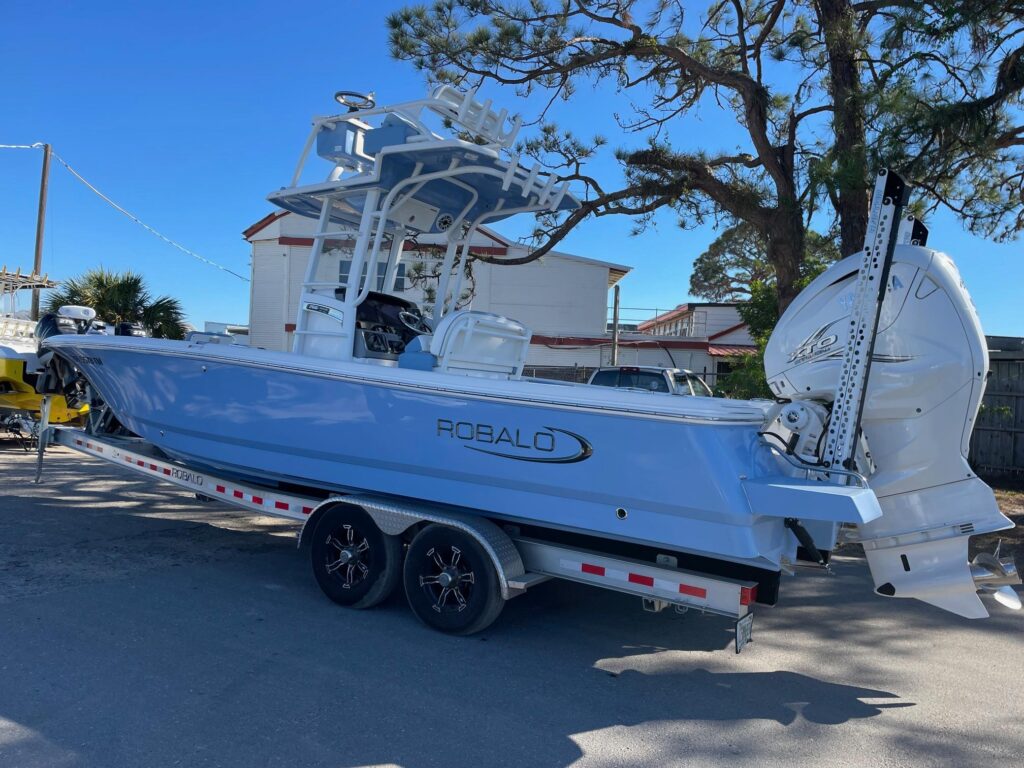 2023 Robalo 266 Cayman SD