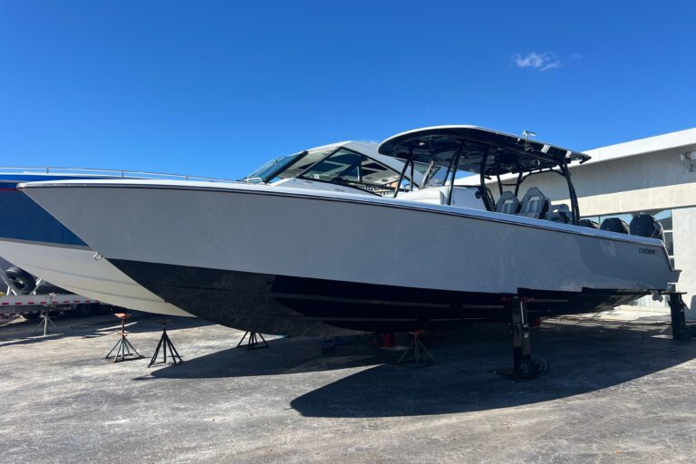 2026 Contender 39 ST