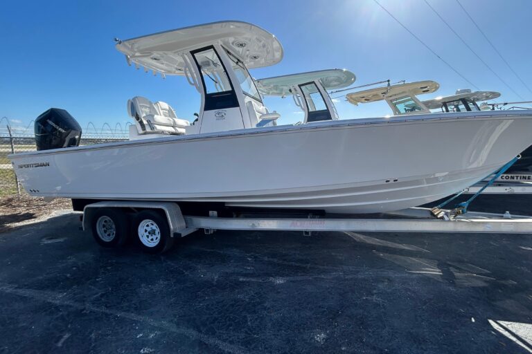 2026 Sportsman Masters 267OE Bay Boat