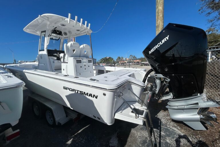 2026 Sportsman Masters 267OE Bay Boat