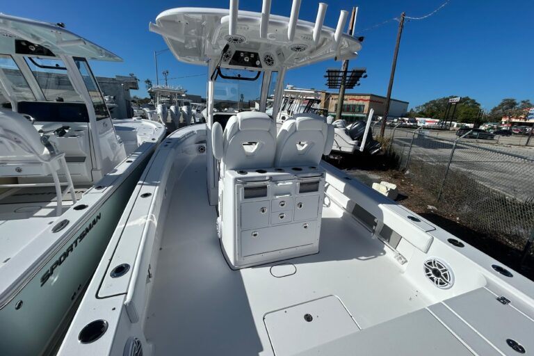 2026 Sportsman Masters 267OE Bay Boat