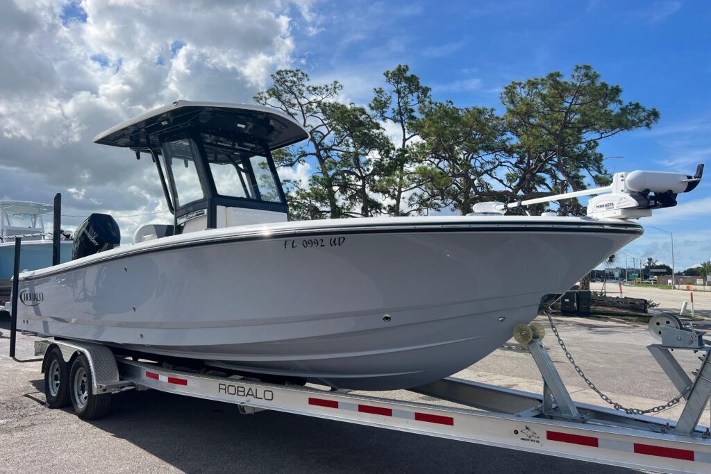 2025 Robalo 266 Cayman