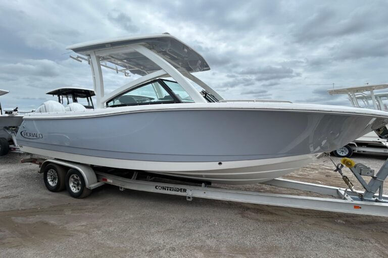 2026 Robalo R277 Dual Console