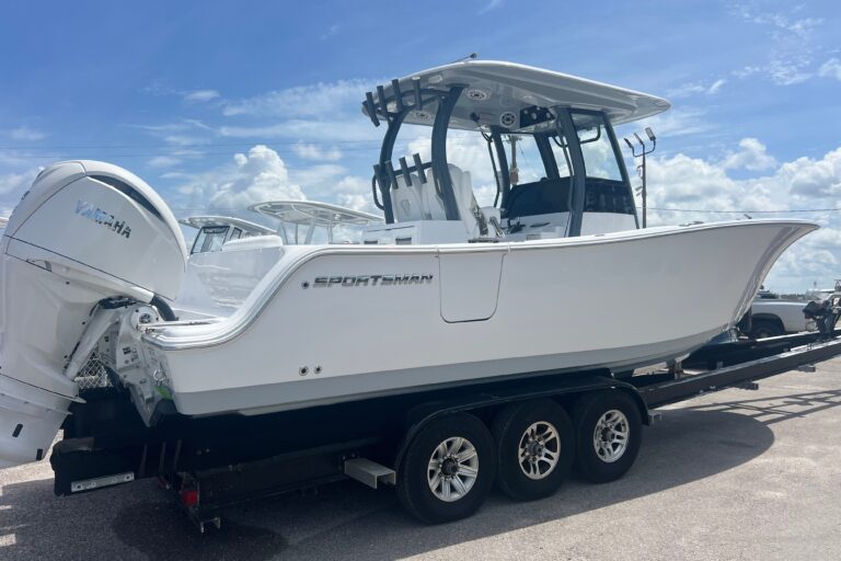 2027 Sportsman Open 282 Center Console